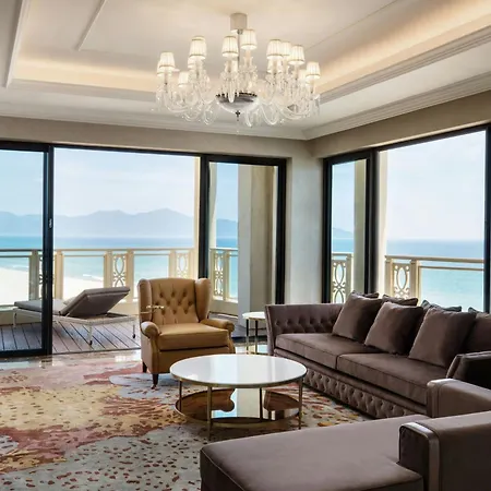 Sheraton Grand Danang Resort & Convention Center Exterior photo