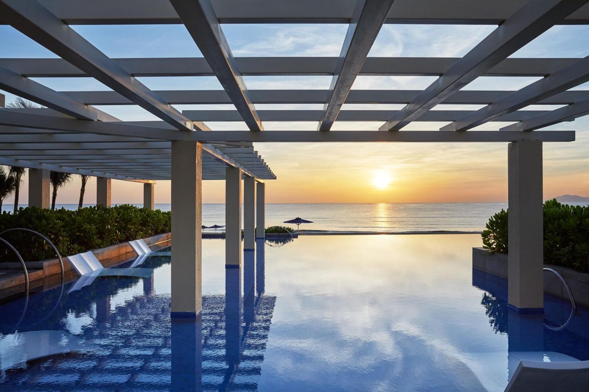 Sheraton Grand & Convention Center 5* Da Nang