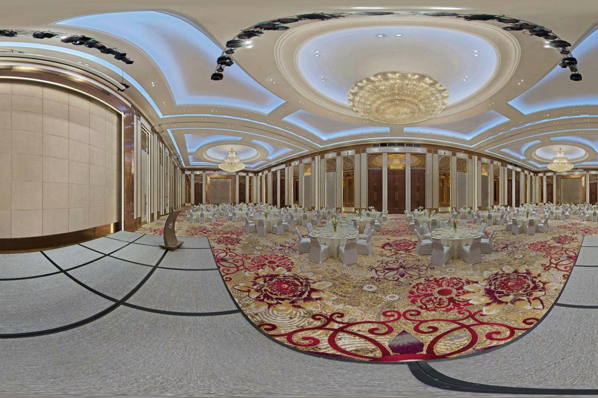 Sheraton Grand & Convention Center 5* Đà Nẵng